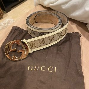 AUTHENTIC Women’s Gucci Belt